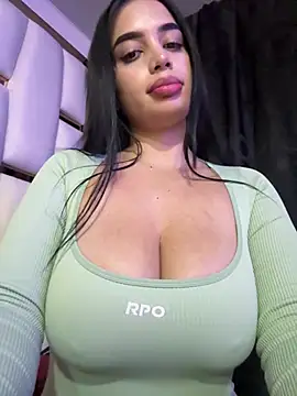 perla kem  online show from February 2026 02:51:02 AM