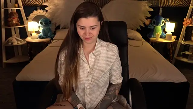 Snapshot of AmellyMilly chatting on November 2025 01:04:02 PM AmellyMilly online show from November 2025 01:04:02 PM