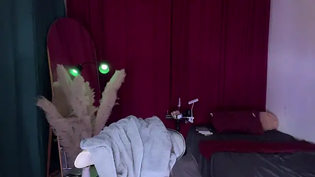 alaia-EDP online show from November 2025 04:55:02 PM