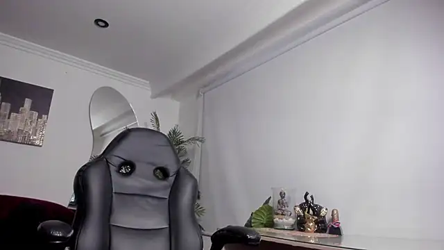 Meghan320 online show from March 2026 11:32:02 AM