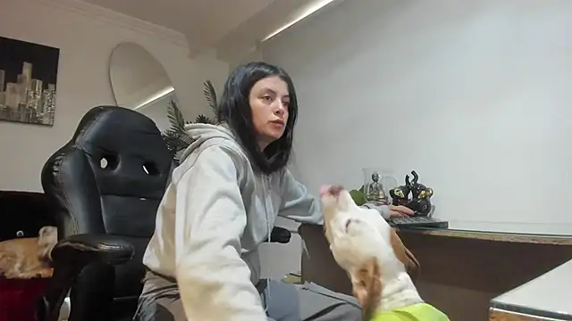 Meghan320 online show from April 2026 07:07:01 PM