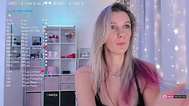 Snapshot of Karamelsw_ chatting on February 2025 11:58:02 PM Karamelsw online show from February 2025 11:58:02 PM