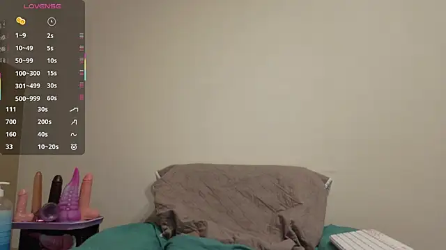 MaryHillx online show from November 2025 05:41:01 PM