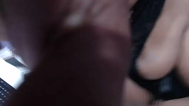 GiantTittts online show from November 2025 07:50:01 PM