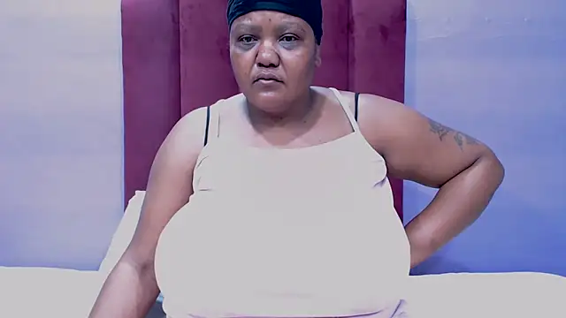 GiantTittts online show from November 2025 05:17:02 PM