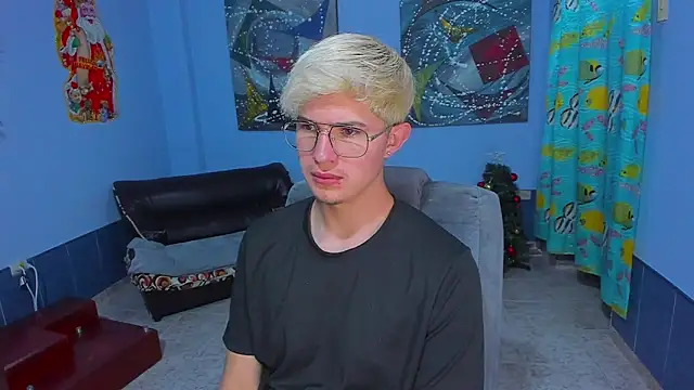 patrik 027 online show from December 2025 08:55:02 PM