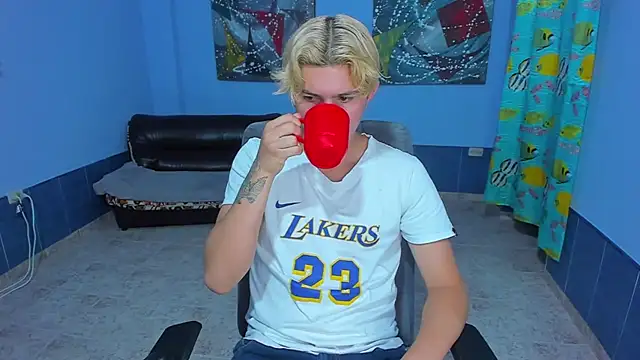 patrik 027 online show from October 2025 05:46:02 PM