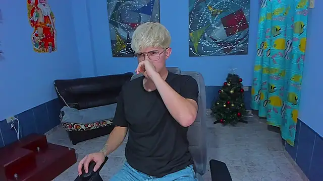 patrik 027 online show from December 2025 09:01:01 AM