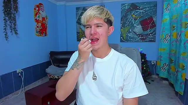 patrik 027 online show from December 2025 07:15:02 PM