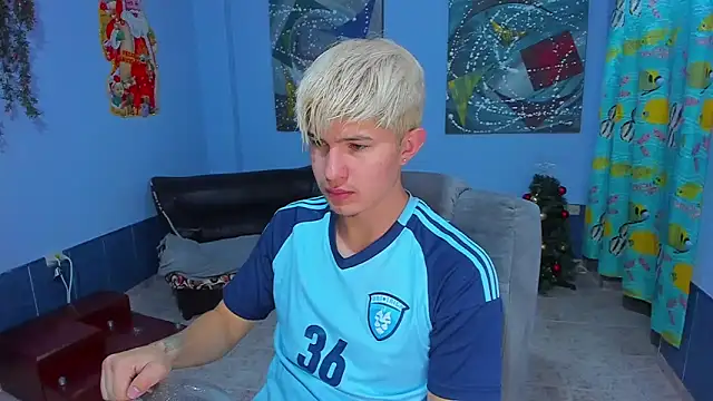 patrik 027 online show from December 2025 06:56:01 PM