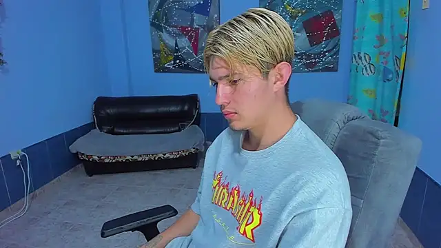 patrik 027 online show from October 2025 07:13:02 PM