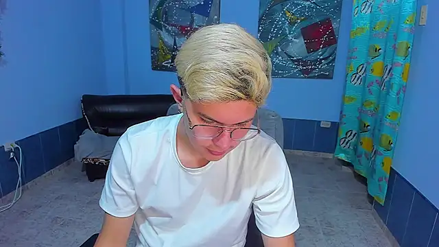 patrik 027 online show from November 2025 07:58:01 PM