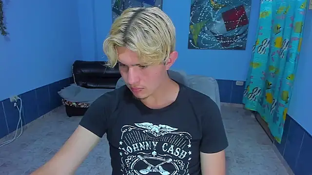 patrik 027 online show from October 2025 07:57:02 PM