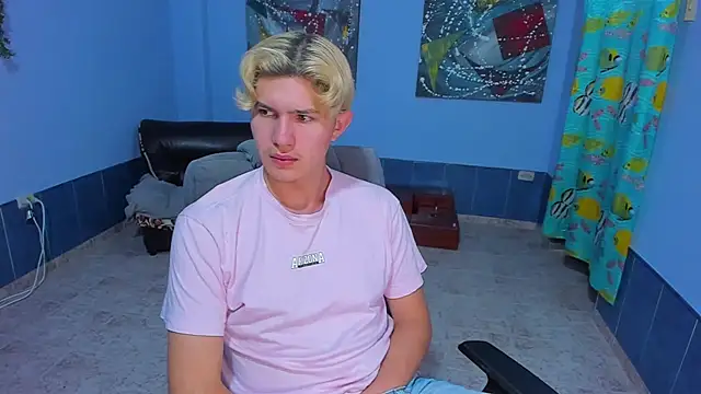 patrik 027 online show from November 2025 07:51:01 PM