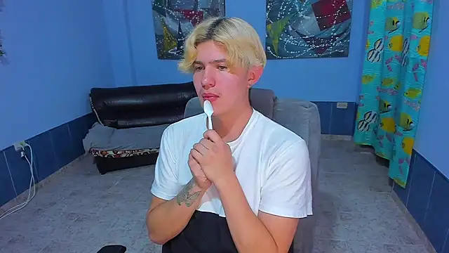 patrik 027 online show from November 2025 12:42:02 AM