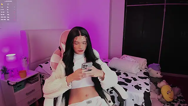 Ainhoads online show from October 2025 04:04:02 PM