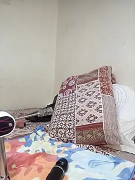 Ranny18l online show from November 2025 02:37:02 AM