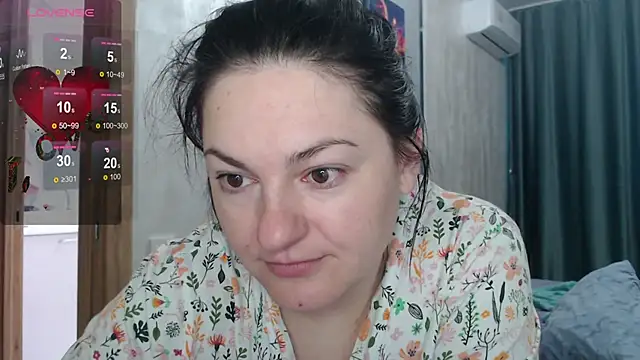 Stacy Davice online show from October 2025 01:37:02 PM