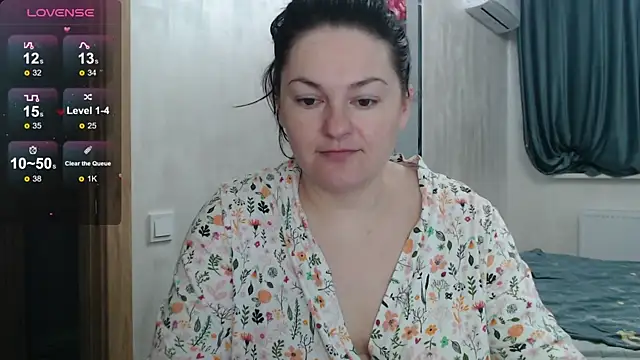Stacy Davice online show from October 2025 03:57:02 PM