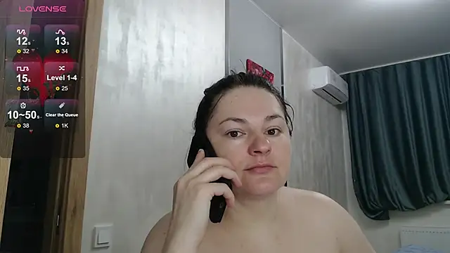 Stacy Davice online show from October 2025 04:17:01 PM