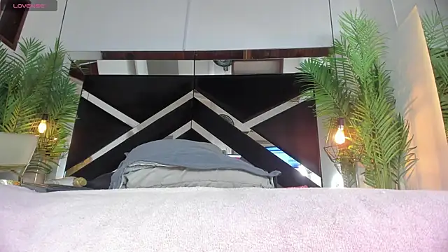 Snapshot of candy_sweet_ chatting on March 2025 06:33:01 PM candy sweet online show from March 2025 06:33:01 PM