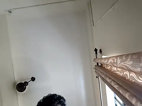 Snapshot of Mallupaiyanaachu chatting on June 2026 01:32:01 AM Mallupaiyanaachu online show from June 2026 01:32:01 AM