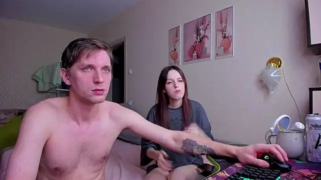 DavidAndSophie online show from December 2025 01:25:02 PM