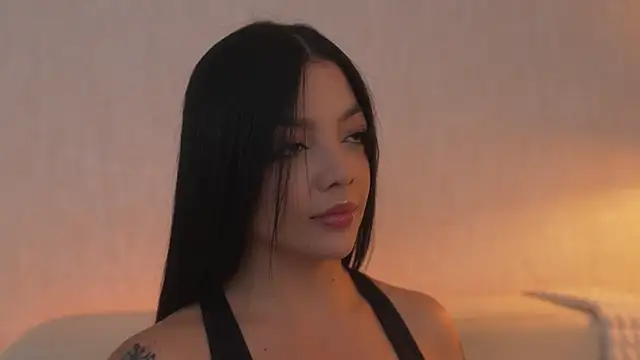 sarah hiill online show from March 2026 02:44:01 PM