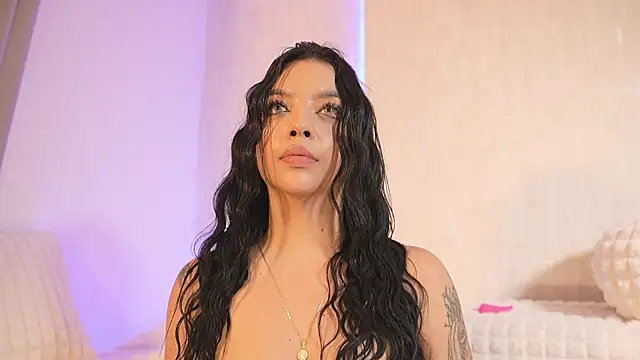 sarah hiill online show from February 2025 08:45:01 PM