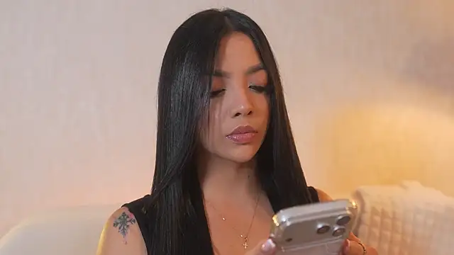 sarah hiill online show from November 2025 08:12:01 PM