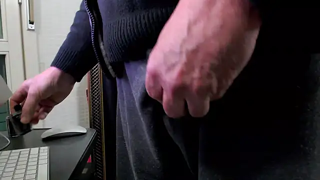 Unicum900 online show from February 2025 04:58:02 PM