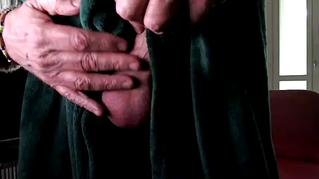 Unicum900 online show from April 2026 03:16:02 PM