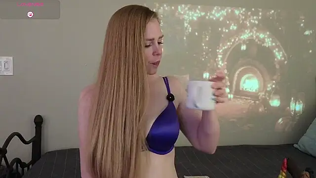 CharlotteDoe online show from November 2025 06:06:01 AM