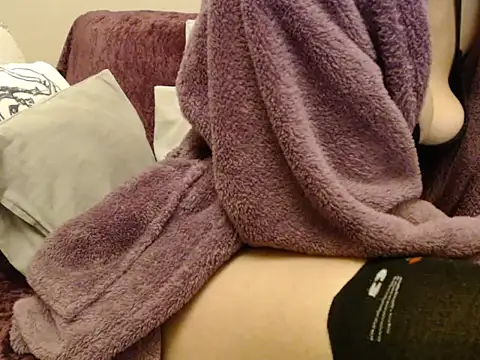 Snapshot of Galadriel chatting on January 2026 04:08:01 AM Galadriel online show from January 2026 04:08:01 AM