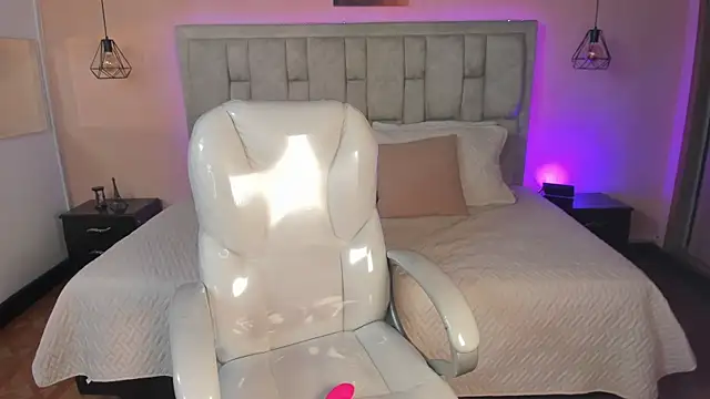 Stefhanyblow online show from September 2025 10:54:01 PM