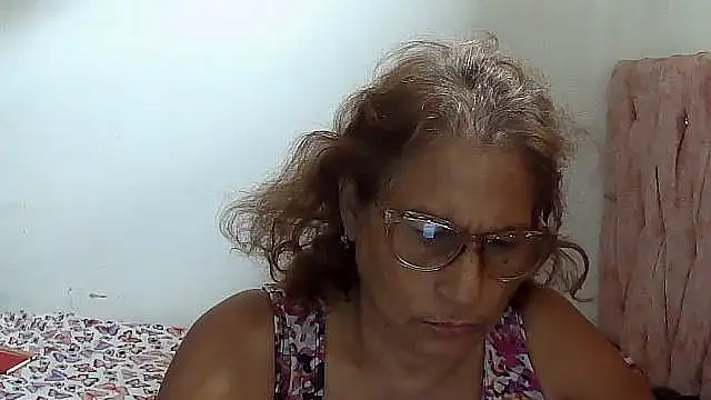 Snapshot of charrysexy1 chatting on February 2026 06:38:02 PM charrysexy1 online show from February 2026 06:38:02 PM