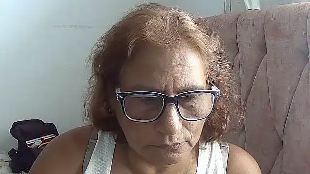 Snapshot of charrysexy1 chatting on February 2026 03:52:02 PM charrysexy1 online show from February 2026 03:52:02 PM