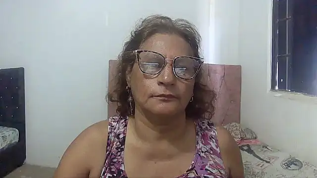 Snapshot of charrysexy1 chatting on October 2025 02:17:02 PM charrysexy1 online show from October 2025 02:17:02 PM