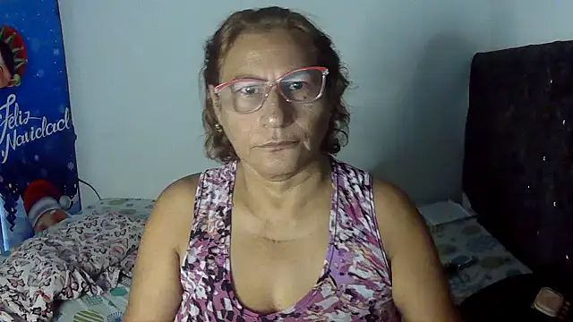 Snapshot of charrysexy1 chatting on January 2026 12:44:02 PM charrysexy1 online show from January 2026 12:44:02 PM