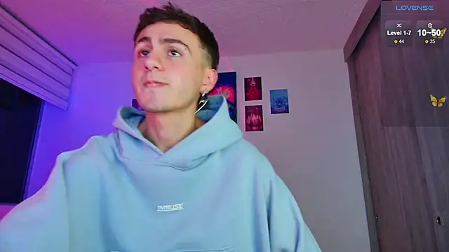 Snapshot of dimitri-bilak chatting on October 2025 11:18:02 PM dimitri-bilak online show from October 2025 11:18:02 PM