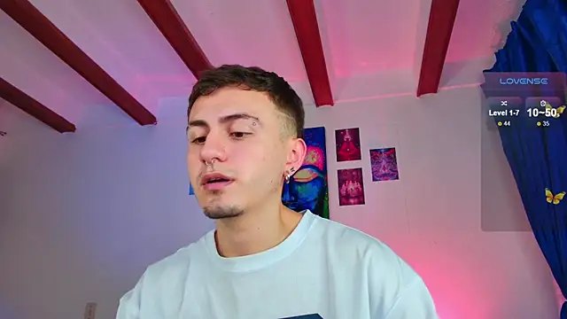 Snapshot of dimitri-bilak chatting on September 2025 03:17:02 AM dimitri-bilak online show from September 2025 03:17:02 AM