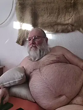 SexySantaC online show from April 2026 03:57:02 PM