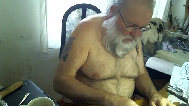 SexySantaC online show from April 2026 07:16:01 AM