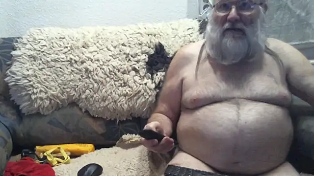 Snapshot of SexySantaC chatting on October 2025 08:11:02 PM SexySantaC online show from October 2025 08:11:02 PM