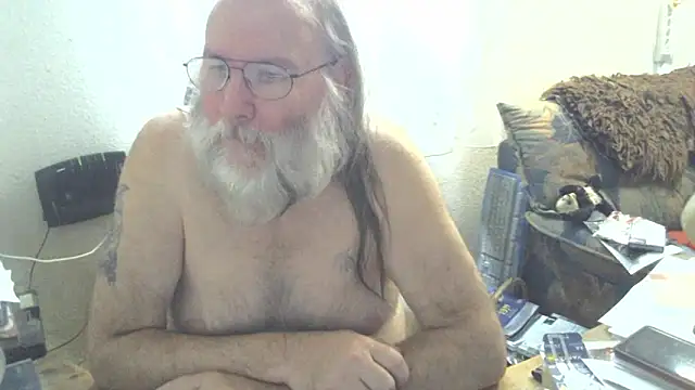 Snapshot of SexySantaC chatting on March 2025 06:06:02 PM SexySantaC online show from March 2025 06:06:02 PM