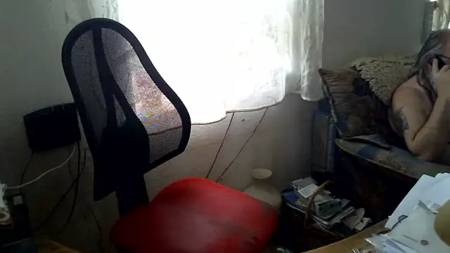 Snapshot of SexySantaC chatting on October 2025 11:56:02 AM SexySantaC online show from October 2025 11:56:02 AM