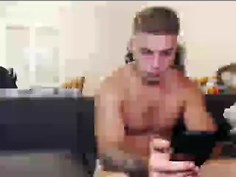 Elkafit28 online show from May 2026 09:24:02 PM