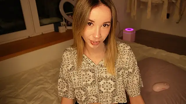 EmelyBenz online show from January 2026 03:13:01 AM