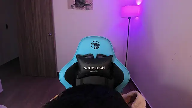 Miss Nicole online show from April 2026 01:41:01 AM