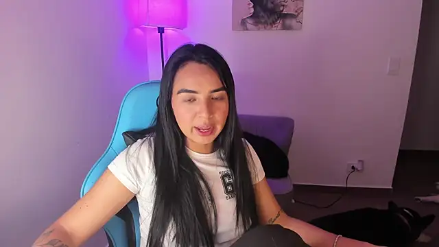 Miss Nicole online show from April 2026 01:23:02 AM